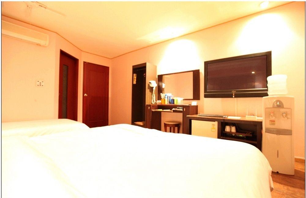 Abata Business Hotel Коян Екстер'єр фото