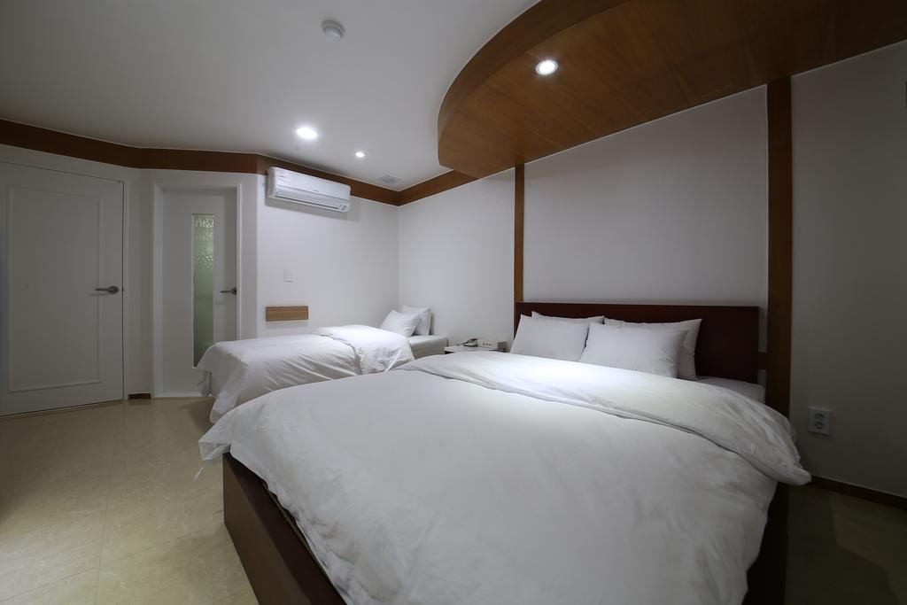 Abata Business Hotel Коян Екстер'єр фото