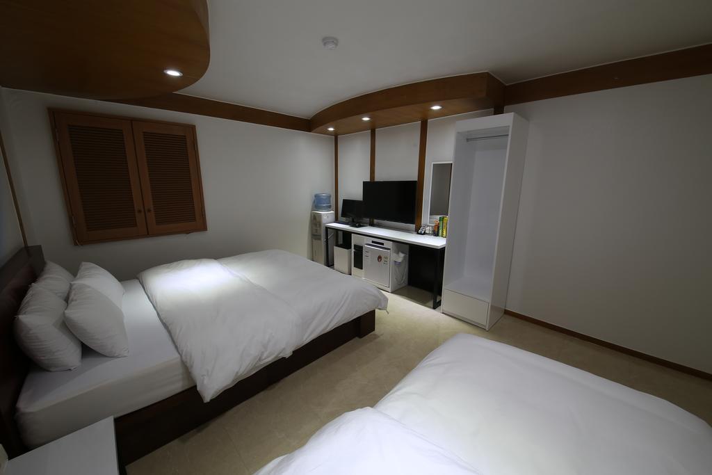 Abata Business Hotel Коян Екстер'єр фото
